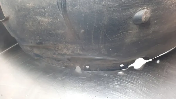 Left Front Wheel Arch Volvo S60 30655665 image 4