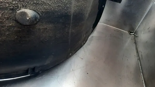 Left Front Wheel Arch Volvo S60 30655665 image 8