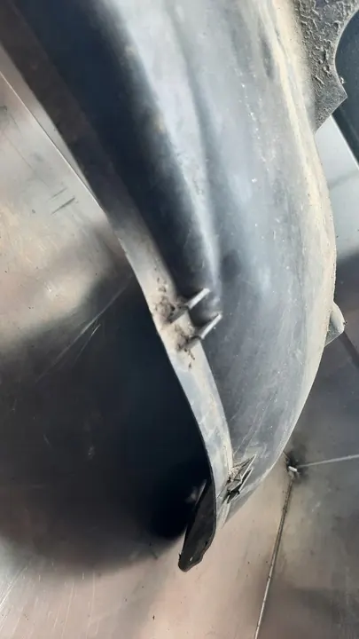 Left Front Wheel Arch Volvo S60 30655665 image 9