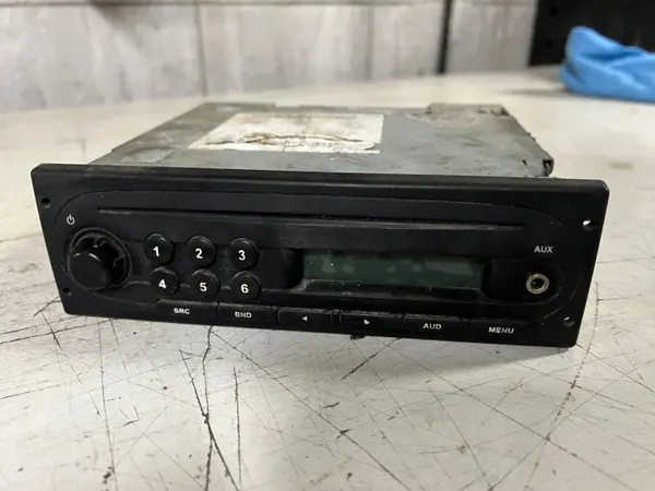 Rádio OEM 281151362r para Renault Master 2.3 image 2