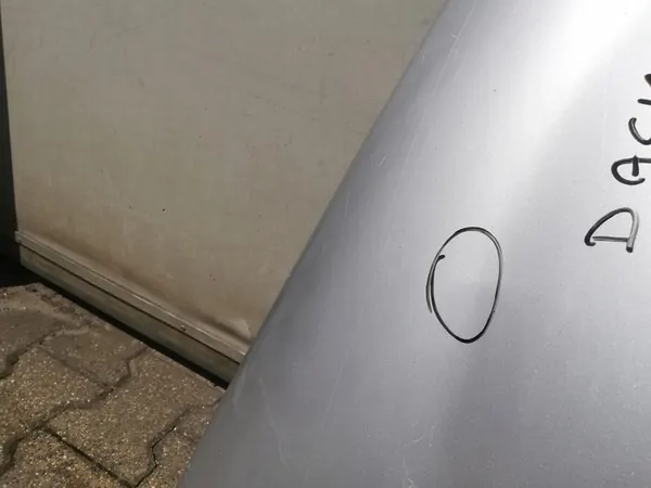 Höger Framskärm Dacia Sandero I 2008-2013 OEM 631005379R image 3