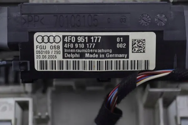 Audi A6 S6 C6 4F 2006 Vordersitzbeleuchtung OEM 4F0947135J image 6