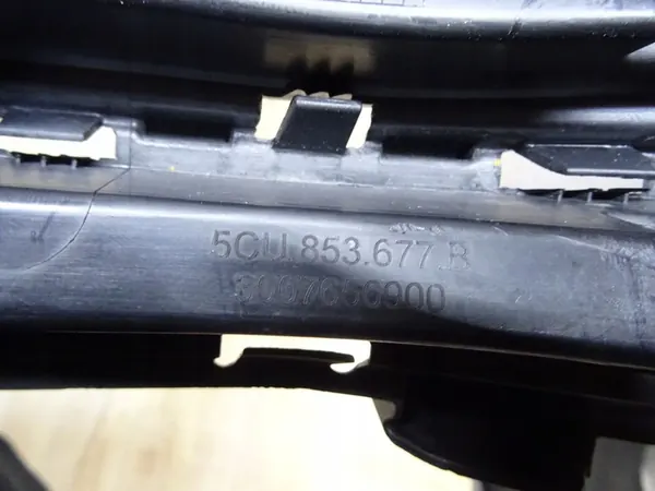 Griglia paraurti VW Jetta Anteriore 5CU853677B image 10