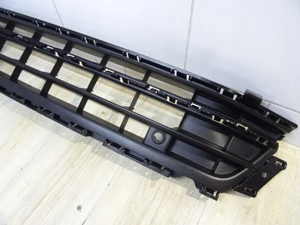 Griglia paraurti VW Jetta Anteriore 5CU853677B image 3