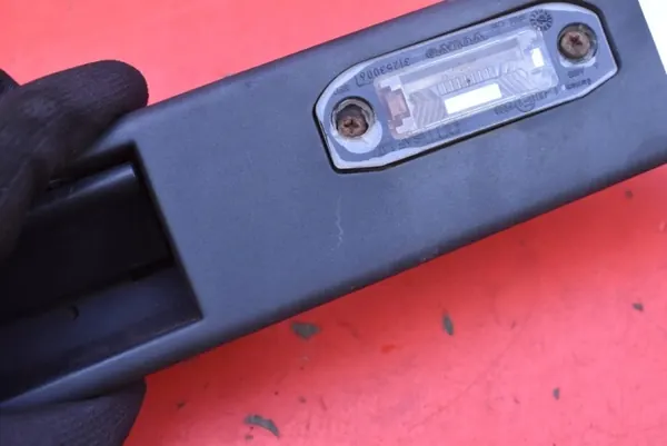 OEM 30699743 Garniture Poignée Hayon Volvo V70 image 7