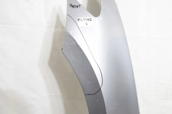 Parafango anteriore sinistro originale VW Passat B8 2014-2023 image 2