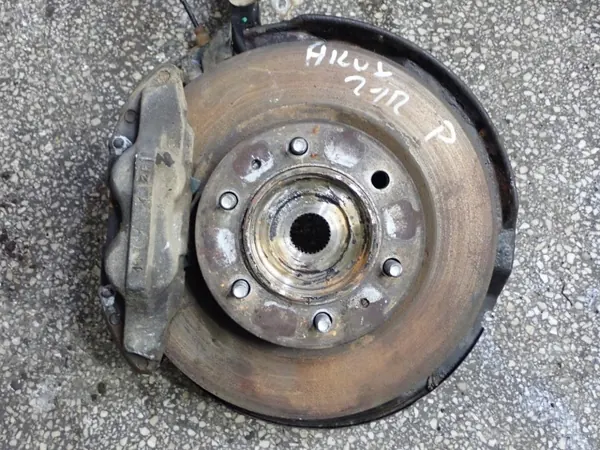 OEM ZWROTNICA PIASTA Rechter Voorwielnaaf 4x4 Toyota Hilux image 4