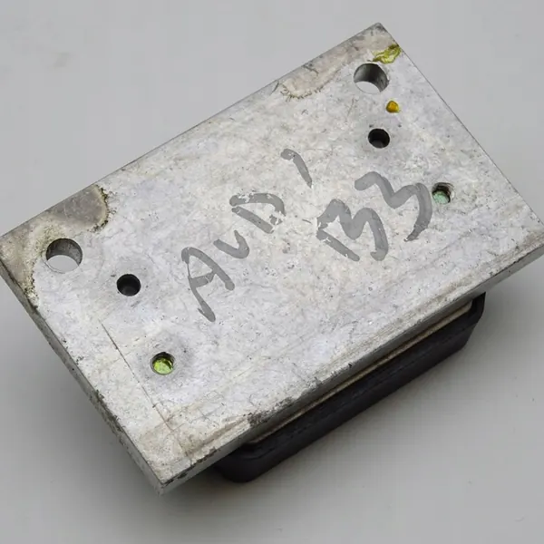 Módulo de ignição Audi 80 90 B3 211905351D image 4