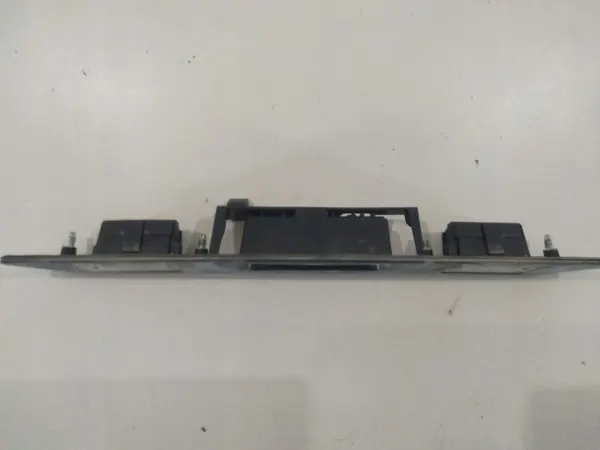 Audi A6 S6 C6 Tavaratilan Kahva OEM 8e0827574c image 5
