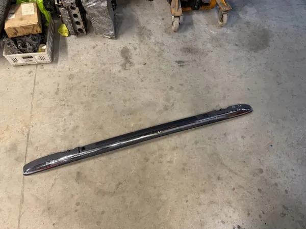 Barras de techo Chrysler Pacifica OEM KSI21337 - Usado image 2