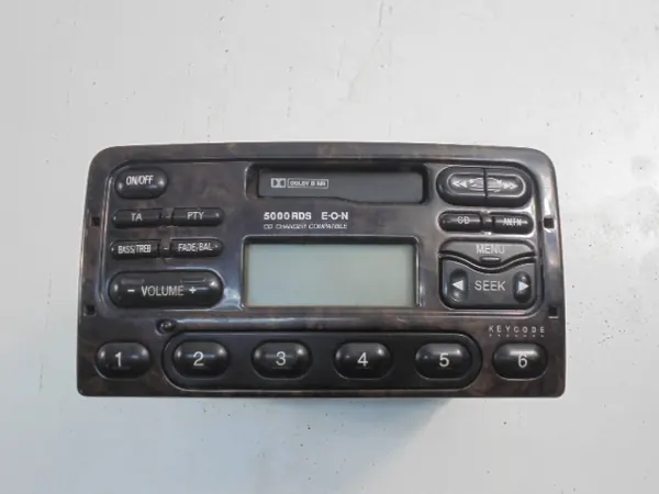 Ford Fiesta MK4 Tehdasradio OEM 96AP-18K876-BC image 8