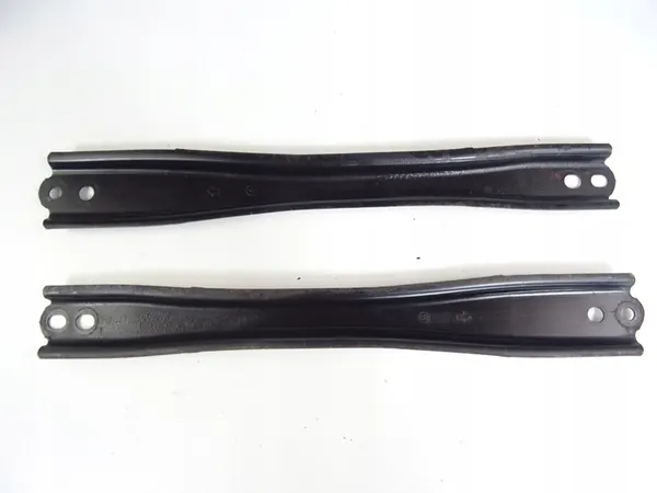 TOYOTA C-HR 1.8 HYBRID Support Moteur image 4