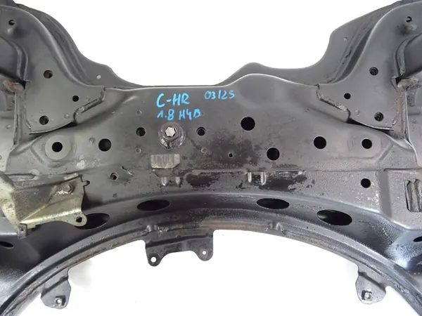 TOYOTA C-HR 1.8 HYBRID Support Moteur image 7