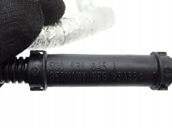 AdBlue-letku OEM 5Q0131960 Audi A3 8Y 2.0 TDI:lle image 8