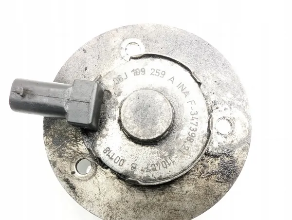 Válvula ajuste árbol levas Audi A3 OEM 06J109259A image 7