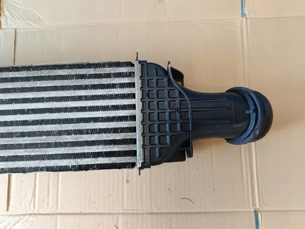 Audi A4 B9 Avant Intercooler 2023 OE 8W0145805AD image 5