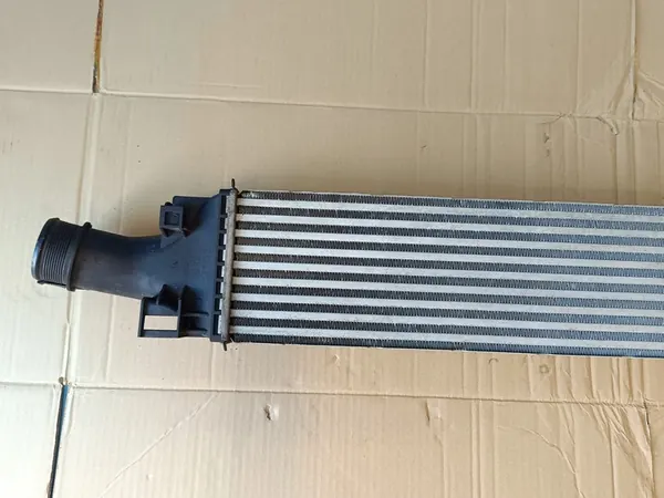 Audi A4 B9 Avant Intercooler 2023 OE 8W0145805AD image 9