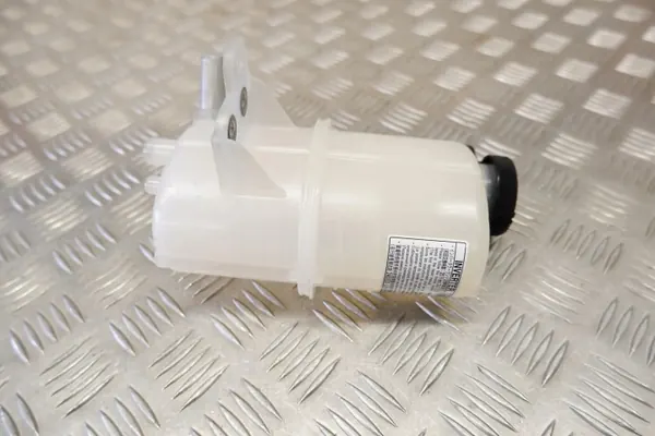 Lexus GS Kühlmittelausgleichsbehälter OEM G91H030010 image 3