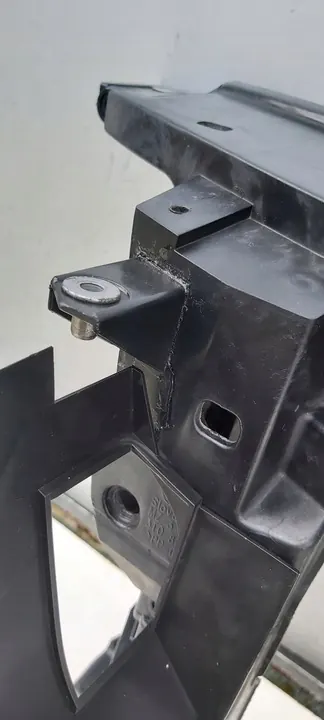 Reforço frontal Skoda OE 3T0 805 588 D image 2