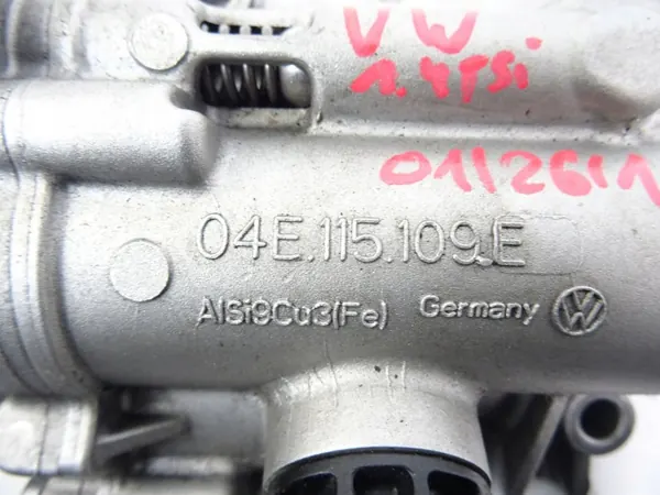 Pompe à huile OEM 04E115109E pour VW Golf VII 1.4 TSI image 3