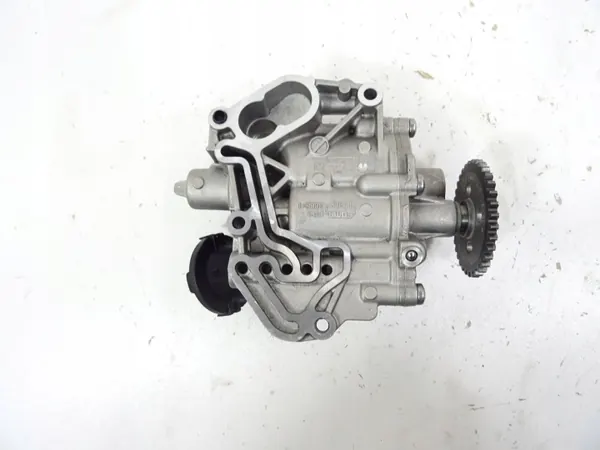 Pompe à huile OEM 04E115109E pour VW Golf VII 1.4 TSI image 7