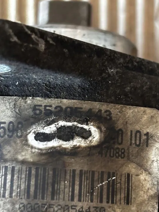 Alfa Romeo 147 2001 Imupumppu OEM 4708811 image 2