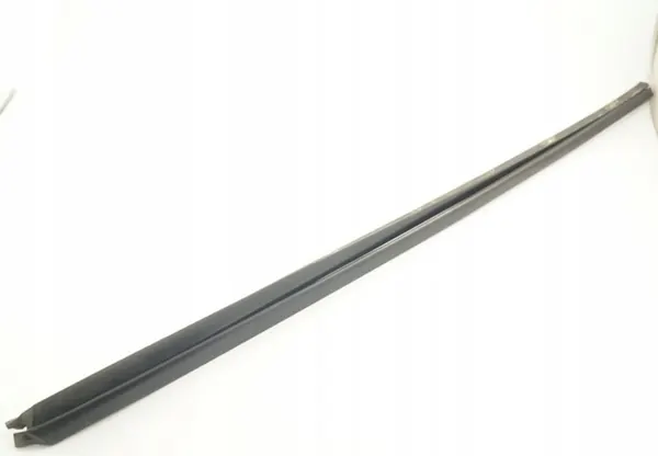 OEM Listwa szyby przy szybie lewa prawa przednia Audi A4 B5 lift image 2