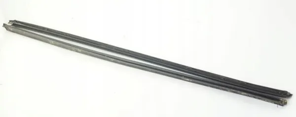 OEM Listwa szyby przy szybie lewa prawa przednia Audi A4 B5 lift image 5