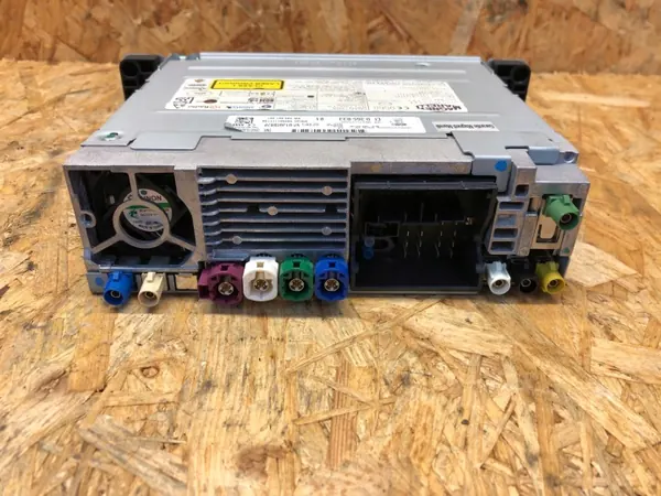 Unidad de Radio Navegación OEM 9365833 para BMW F10 F11 LCI image 3