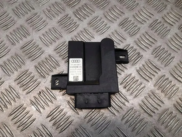 Contrôleur de pompe à essence Audi A8 S8 D4 2013 4H0906093E image 4