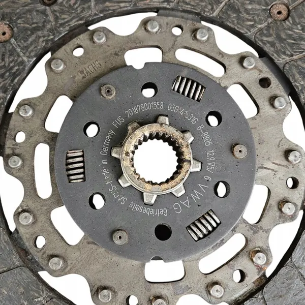 Conjunto de disco de embreagem Passat B6 BKD image 7
