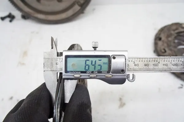 Embreagem Dacia Duster II 1.5d TT173 302054477R image 10