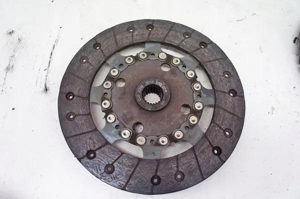 Embreagem Dacia Duster II 1.5d TT173 302054477R image 9