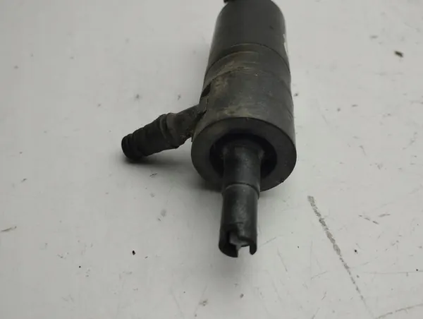 Opel Zafira A 2005 Voorlampwaspomp image 4