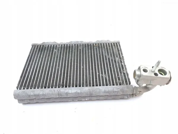 Jeep Grand Cherokee 2013 Lämmitysydin Ilmastointi OEM Z9413002 image 4