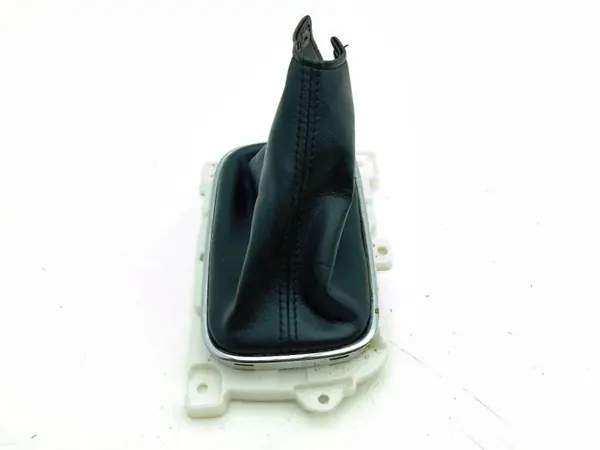 Pommeau de levier Mitsubishi Outlander OEM SPC04570 image 3