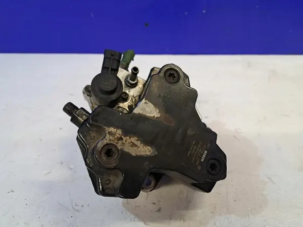 Volvo V70 2006 Bomba de Combustível image 6