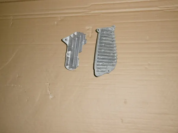 Conversor Farol Volvo FH4 OEM 324156 - Usado image 2