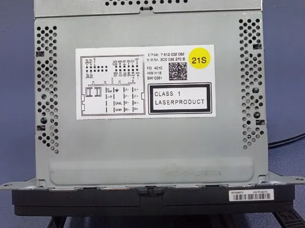 Radio & Navigation VW Golf 6 OEM 3C0035270B image 7