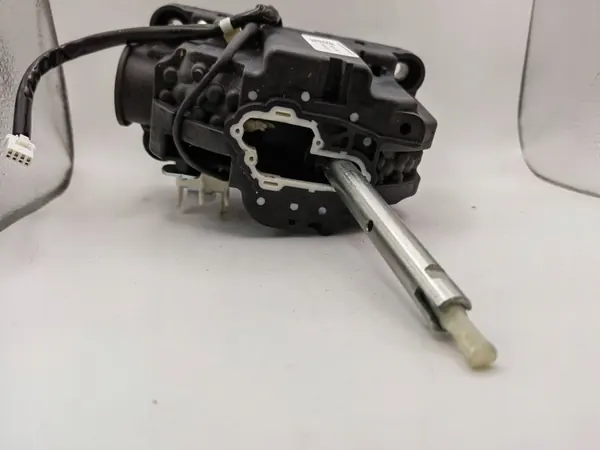 Dodge Challenger 2019 Versnellingspook OEM 04670717AB image 5
