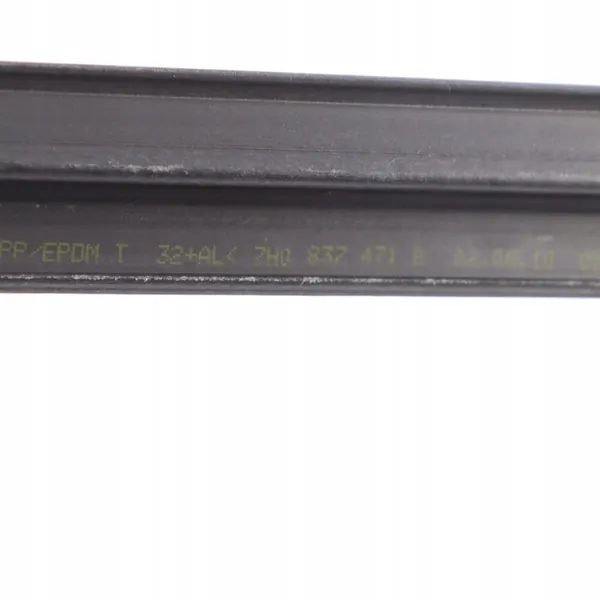 Junta de ventana delantera OEM 7H0837471B - Usado image 10