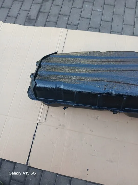 Bränsletank Mitsubishi Space Gear L400 Delica image 10