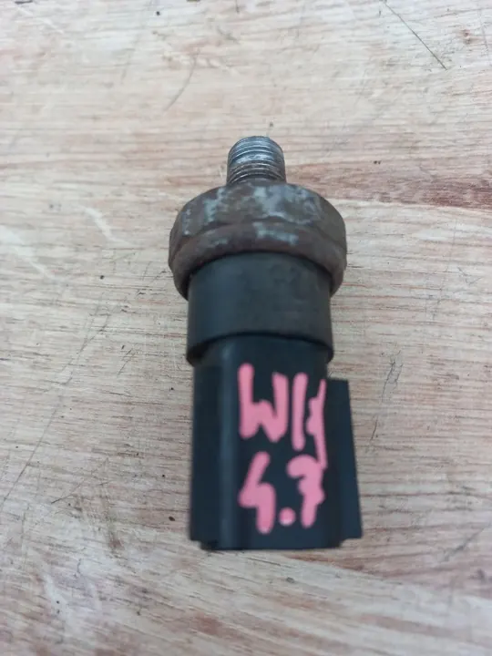 Jeep Öljynpainetunnistin 4868672AA image 4