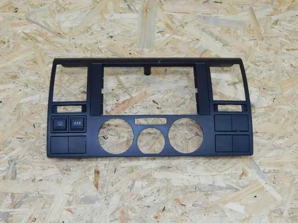 Cadre Radio OEM 7H0857237 pour VW T5 - Occasion image 2