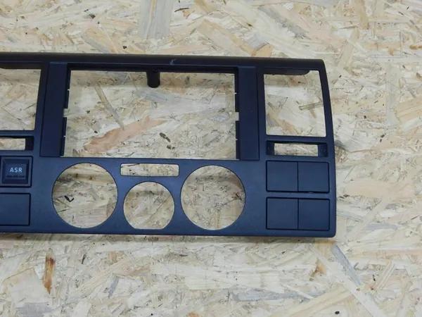 Cadre Radio OEM 7H0857237 pour VW T5 - Occasion image 3