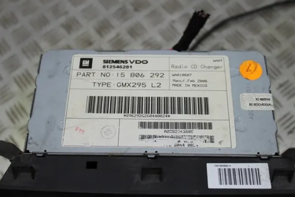 Radio Cadillac STS OEM 15806292 2004-2011 image 3