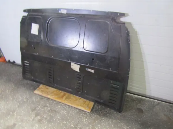 Mercedes-Benz Vito Viano W639 Kofferraumtrennwand OEM A6397110601 image 3