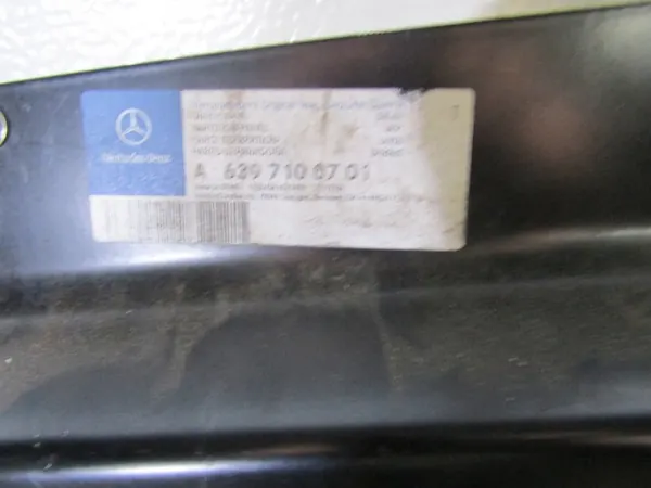 Mercedes-Benz Vito Viano W639 Kofferraumtrennwand OEM A6397110601 image 4