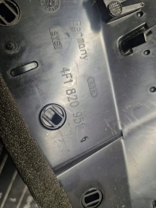 Audi A6 C6 Mittel-Luftauslassgitter OEM 4F1820951F image 4