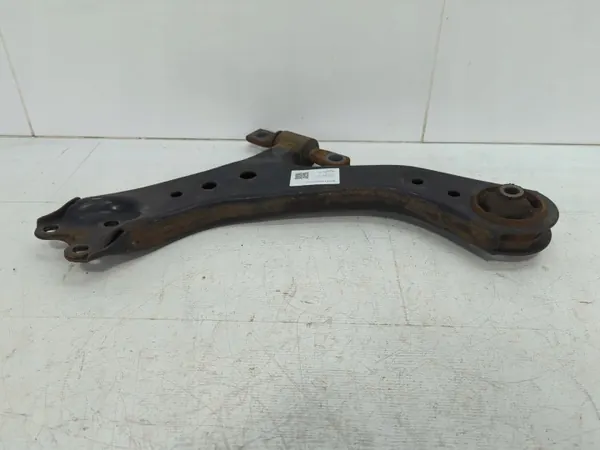 Lower Front Right Control Arm Toyota Camry VIII XV70 OEM 48730-33060 image 3